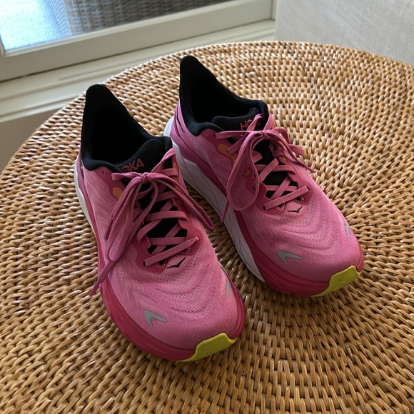 Hoka Ahari running shoes size 7.5 excellent condition - Picture 2 of 9